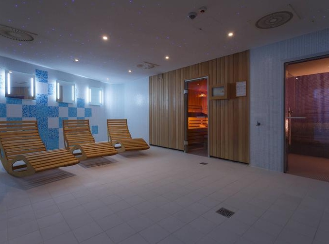 Basen i Strefa Wellness 