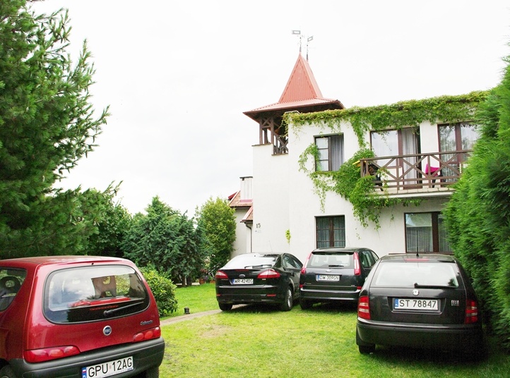 Willa RENESANS Parking Na Terenie Posesji