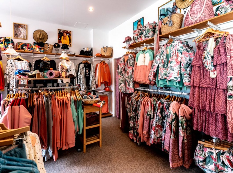 Sklepy SuperSurf - Quiksilver, Roxy, Femi, Billabong, DC, Surf Inc 
