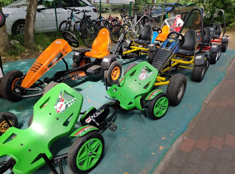 Wypożyczalnia gokart&oacute;w