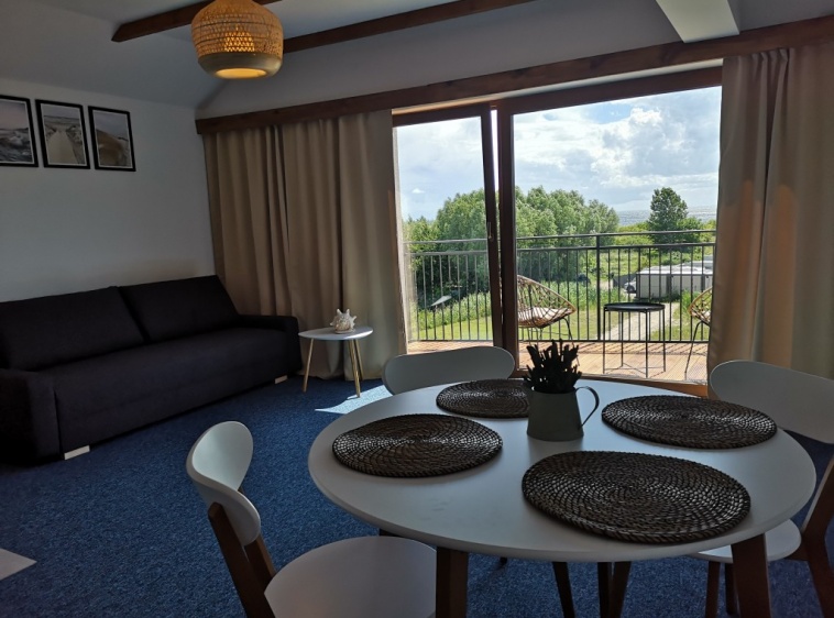 Na Fali - apartamenty z widokiem na Zatokę Pucką  