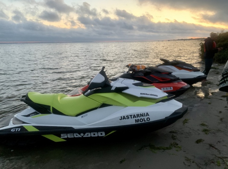SURF STREFA - wypożyczalnia sprzętu wodnego 