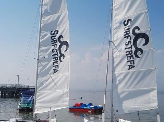 Surfstrefa szkoła windsurfingu i wypożyczalnia sprzętu 